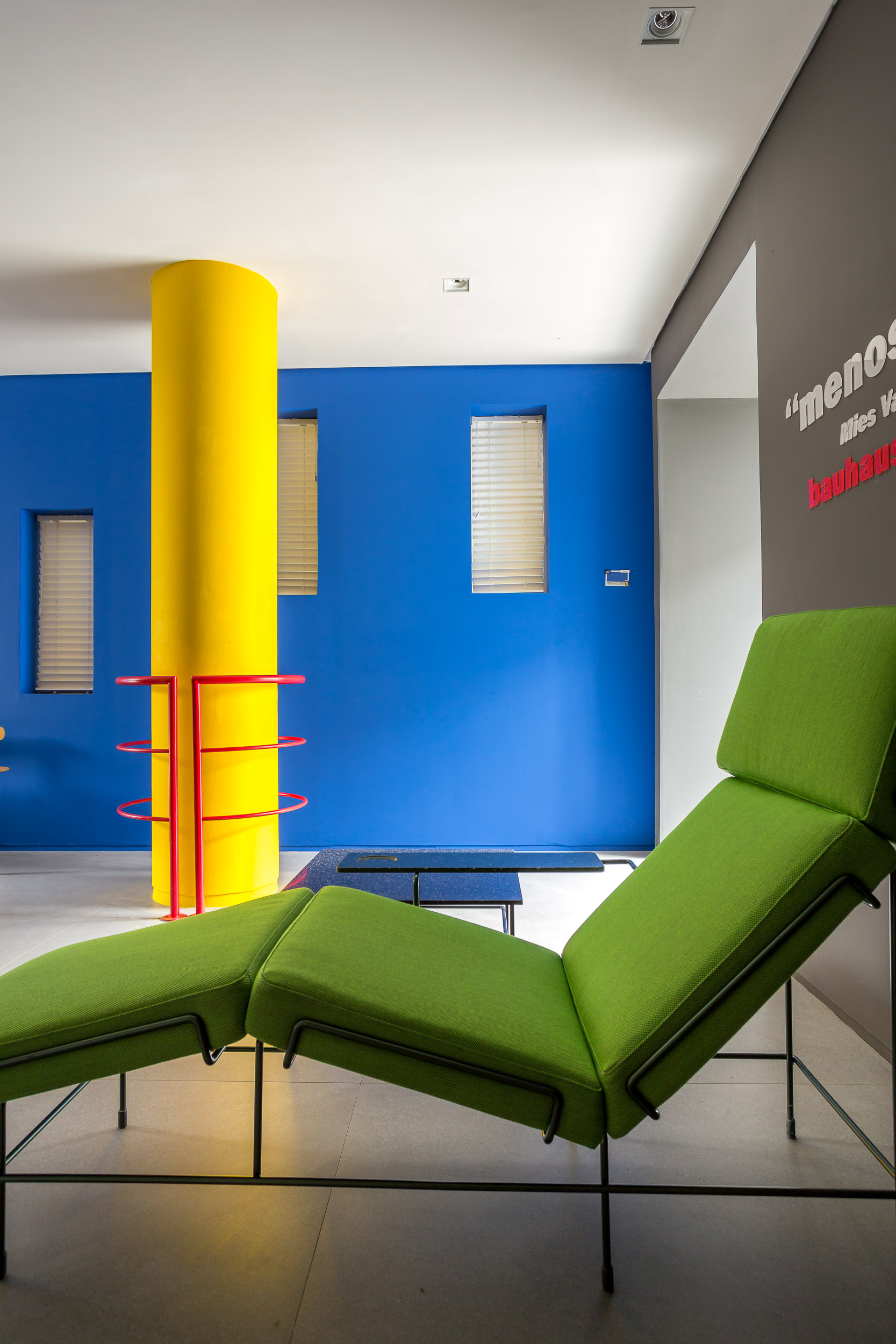 lounge_bauhaus2 lounge_bauhaus2